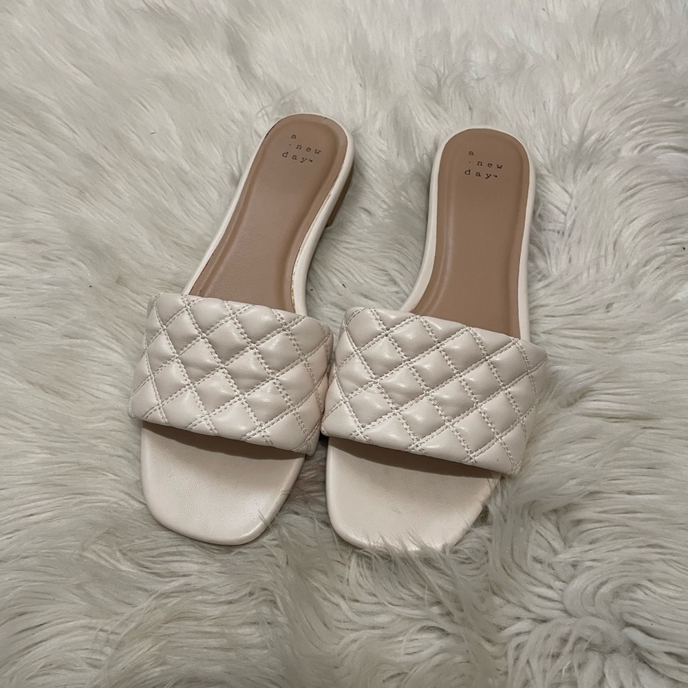 a new day Quilted Shiny Cream/White Slide Sandals